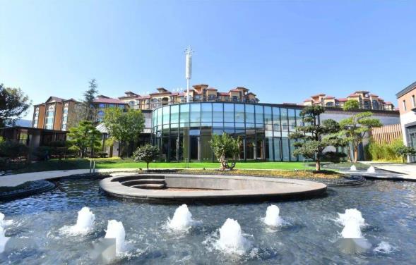 全國首創“園林院落式”書院落戶云南彌勒 以余秋雨命名